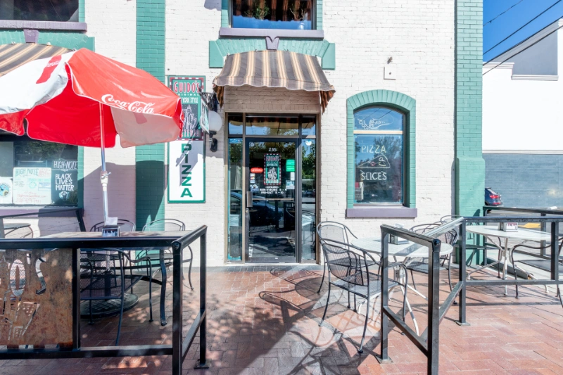 Exterior of Guido's Original NY Style Pizza
